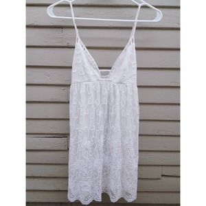 🚫SOLD🚫 White LF Millau Babydoll Dress 😍