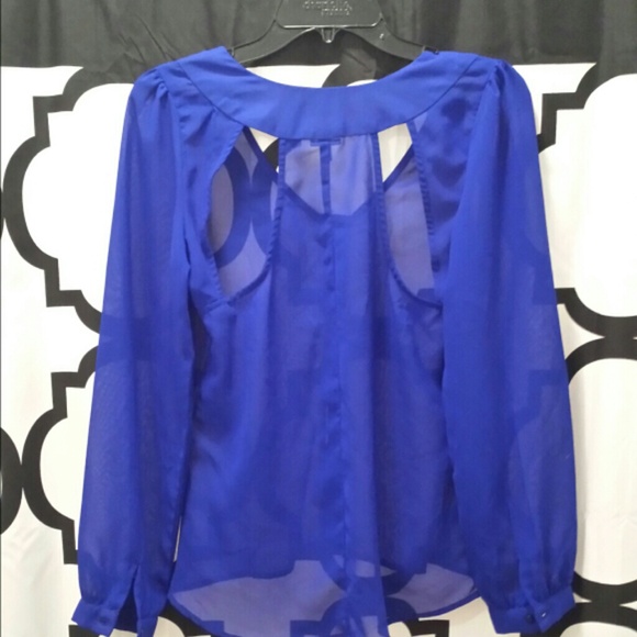 Top - Picture 2 of 2