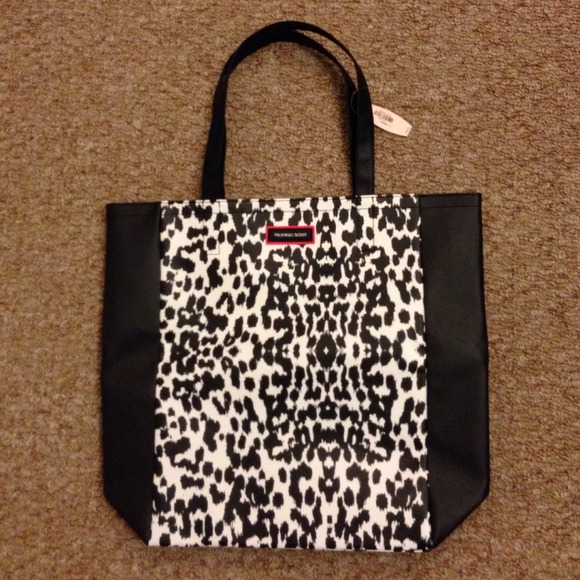 Victoria's Secret Handbags - Victoria's Secret tote