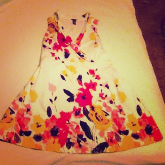 Floral print dress 🌸