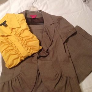 BUNDLE suit and top
