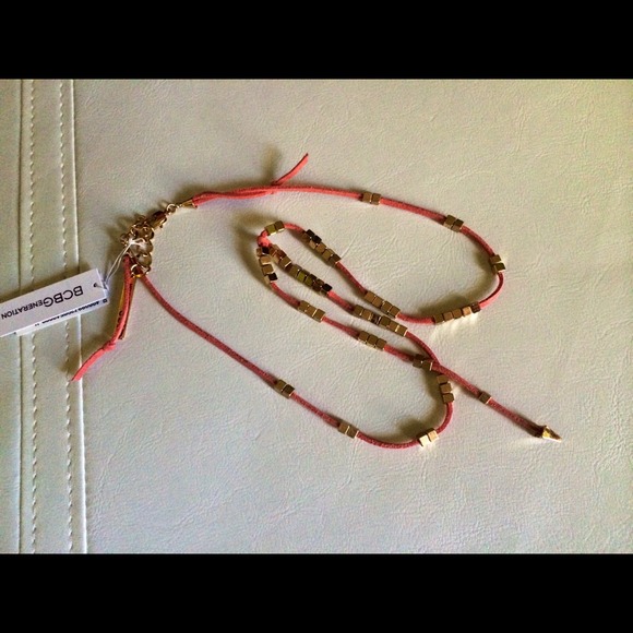 Long necklace - Picture 4 of 4