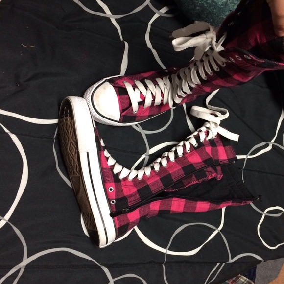 Converse high rise plaid shoes
