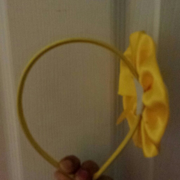Yellow heandband