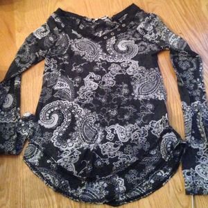 Vintage Print-Slight V neck long sleeve