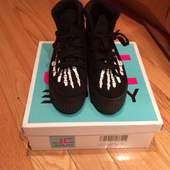 Jeffrey Campbell play in style HIYA-SKULL size 8