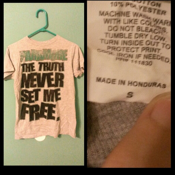 Paramore shirt.