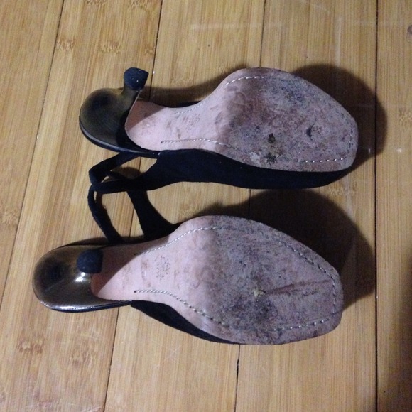 Shoes - Picture 2 of 2