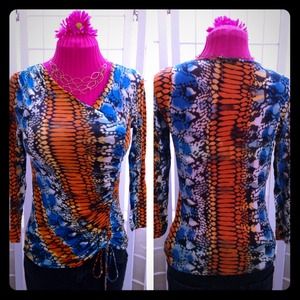 👛<SOLD>👛NWOT A/X Body Cinch Blouse👠