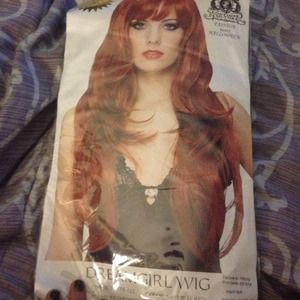 Red wig !