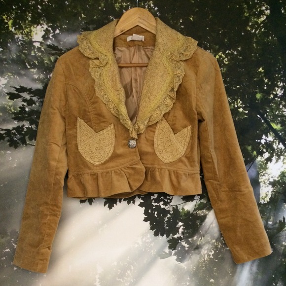 NWOT Adorable Vintage Style Blazer