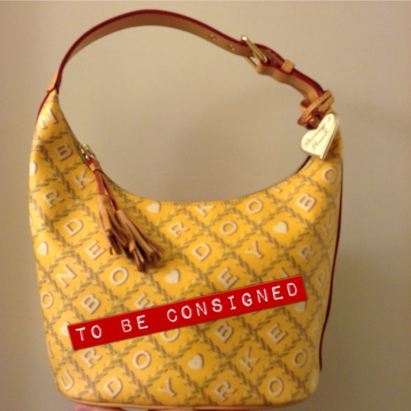 Dooney & Bourke Handbags - 🎉HP - Authentic Dooney & Bourke Signature Hobo🎉