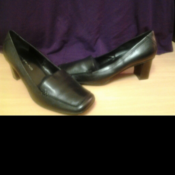 Women's high heeled loafers