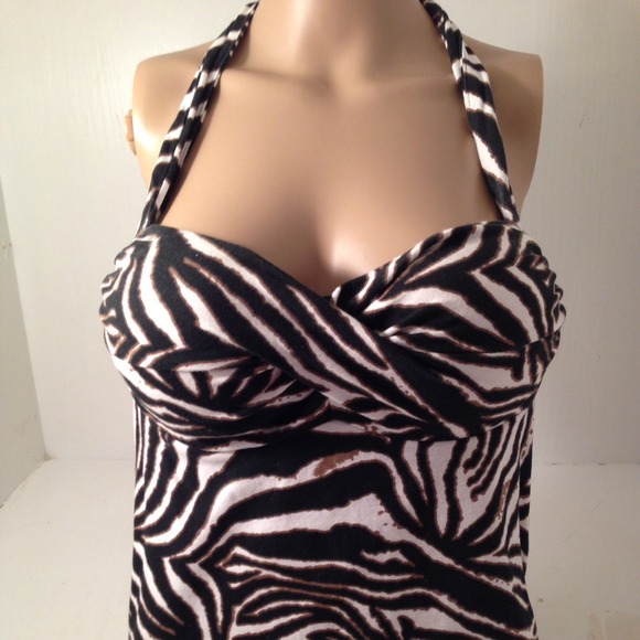 VICTORIA'S SECRET MIRACULOUS BRA SHIRT - Picture 1 of 4