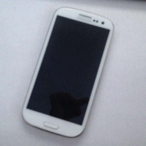 Samsung Galaxy SIII (T-Mobil) Cell Phone