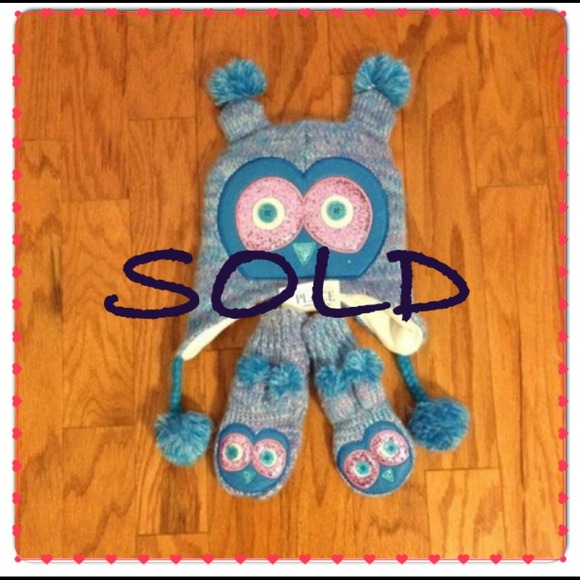 The Children's Place Accessories - 💢SOLD💢Owl winter hat & mittens