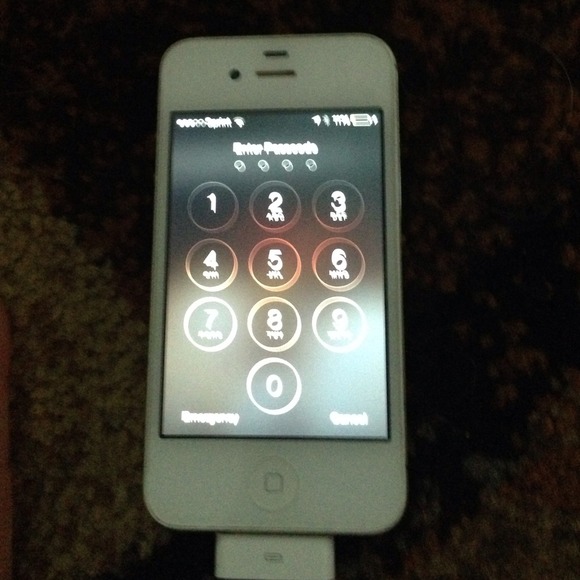 White IPhone 4S (Sprint Carrier)