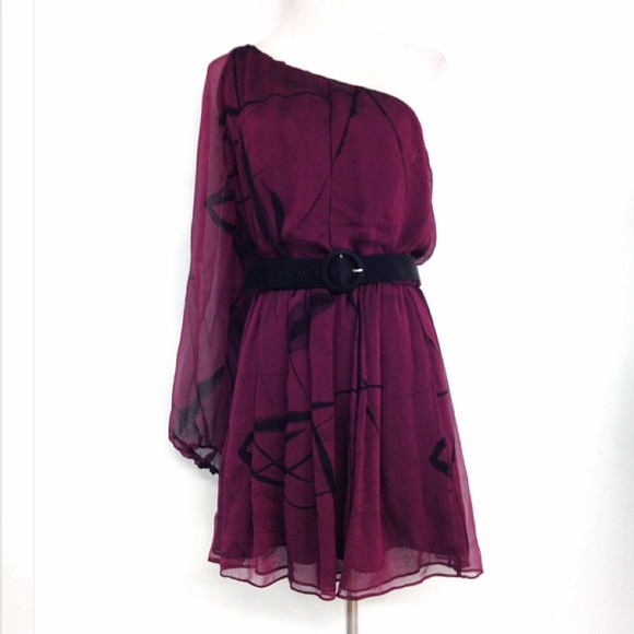 Alice + Olivia Dresses & Skirts - SOLD NWT ALICE AND OLIVIA ELYSE DRESS MED