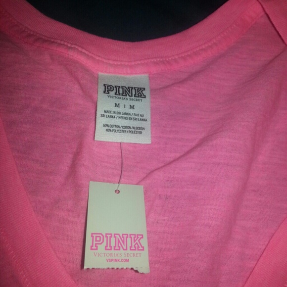 Sold Victoria secret pink shirt sz med - Picture 2 of 3