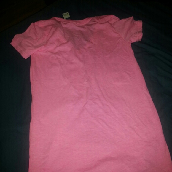 Sold Victoria secret pink shirt sz med - Picture 3 of 3