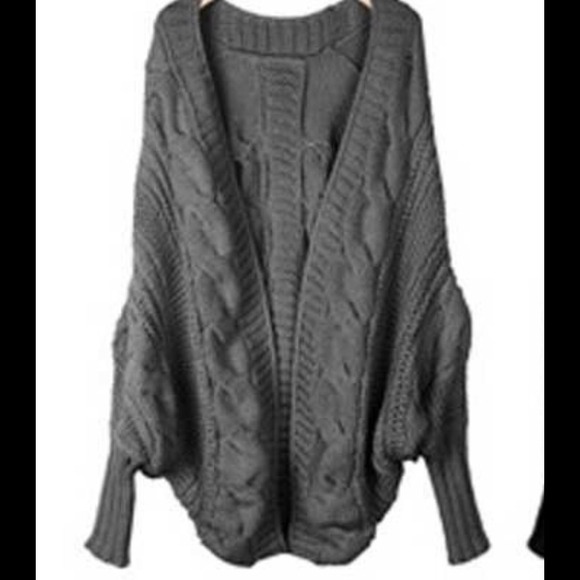 Sweaters - Oversized batwing sweater super cute!