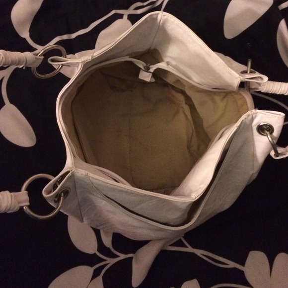 Purse - Picture 3 of 4