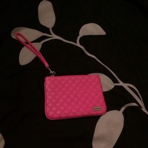 Wristlet