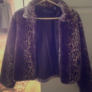 Very trendy Faux fur jacket