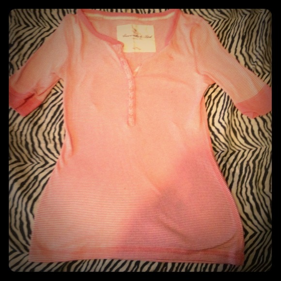 Abercrombie & Fitch top