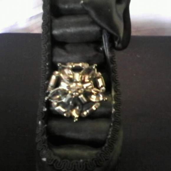 Bold Starburst Statement Ring - Picture 1 of 1