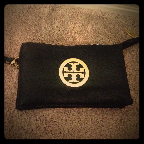 👛Tory Burch Wristlet👛