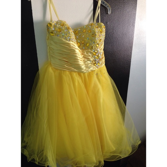 Yellow Cocktail Dress 💥