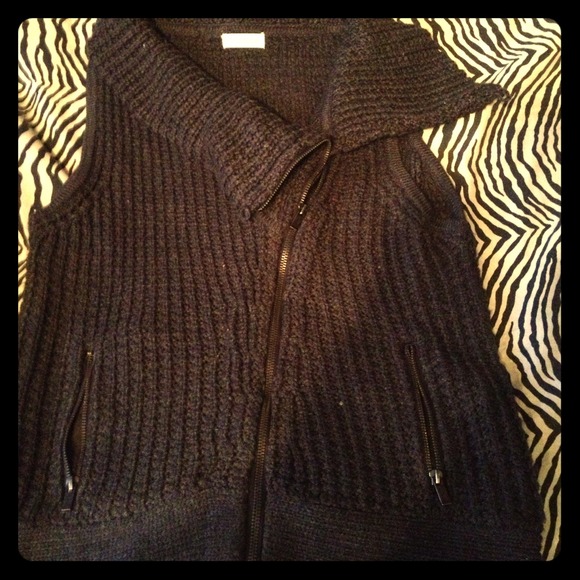 Super cute sweater vest