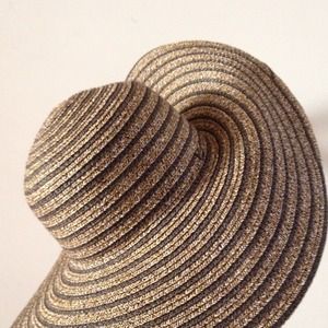 Sun hat that never been worn.