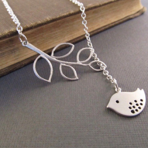 Beautiful Bird Lariat Style Necklace