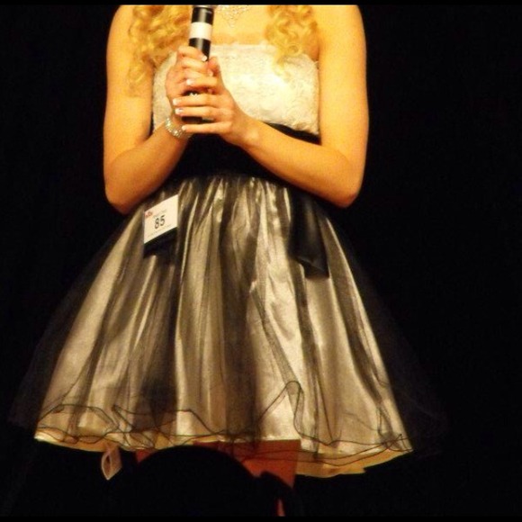 Strapless white and black homecoming dress - Picture 1 of 1