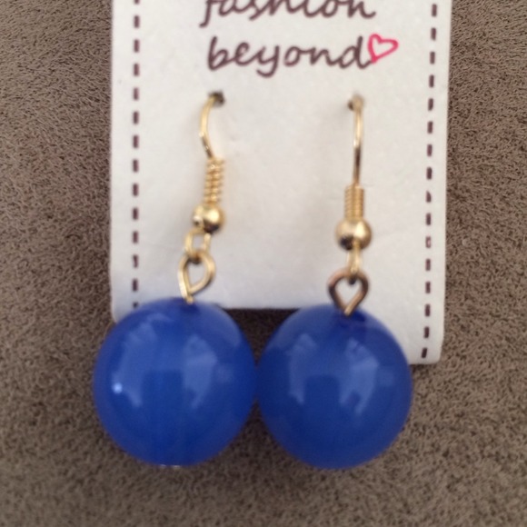 Blue hanging earrings BRAND NEW!