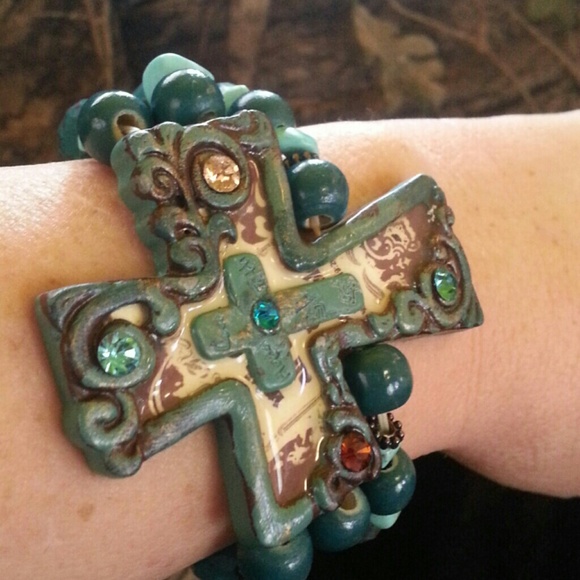 Cross bracelet