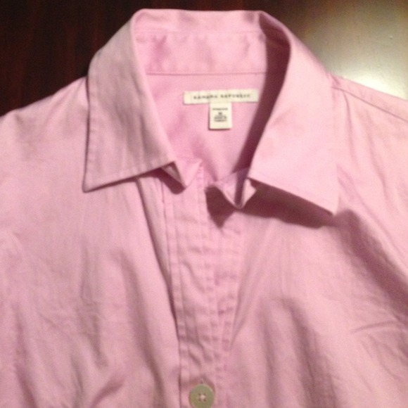 👏Sold in bundle👏 Lavender stretch button down - Picture 3 of 4