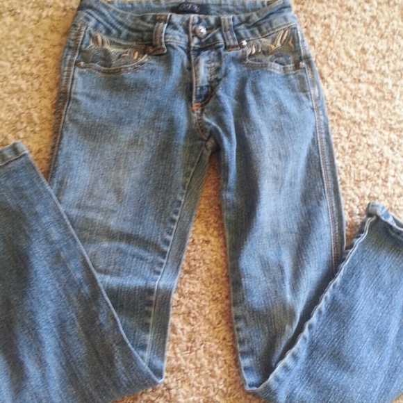 Jeans - Picture 4 of 4