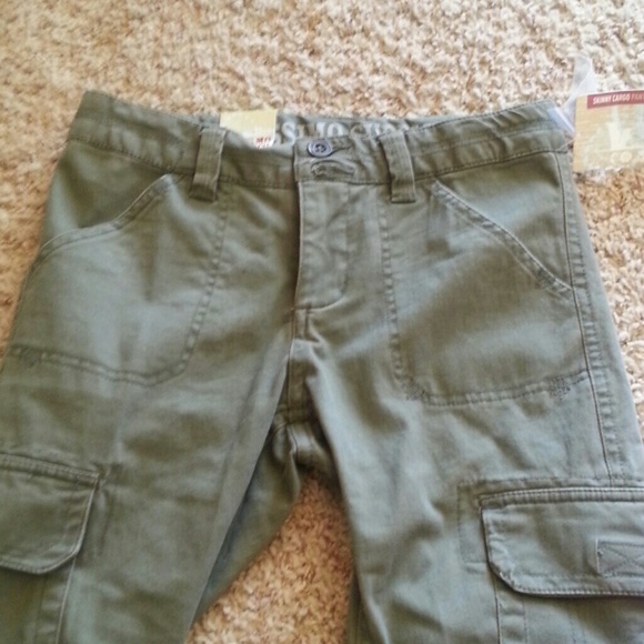 Pants - Picture 2 of 3