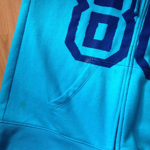 🚫TRADED🚫VSPink RainbowJacket🎀@dylanmirandaaaa🎀 - Picture 2 of 3