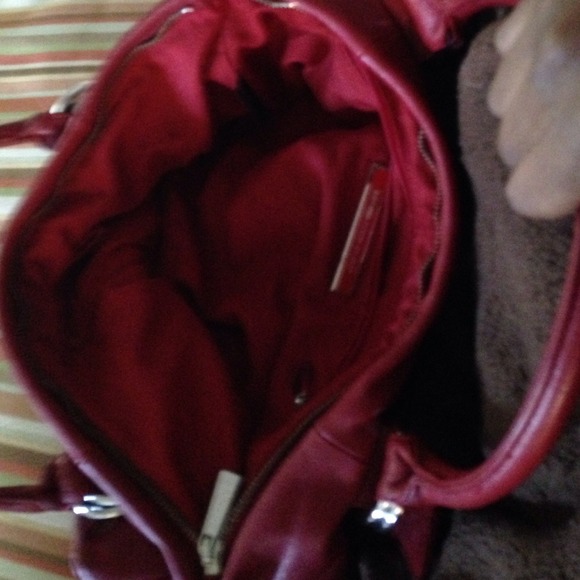 Purse - Picture 2 of 2