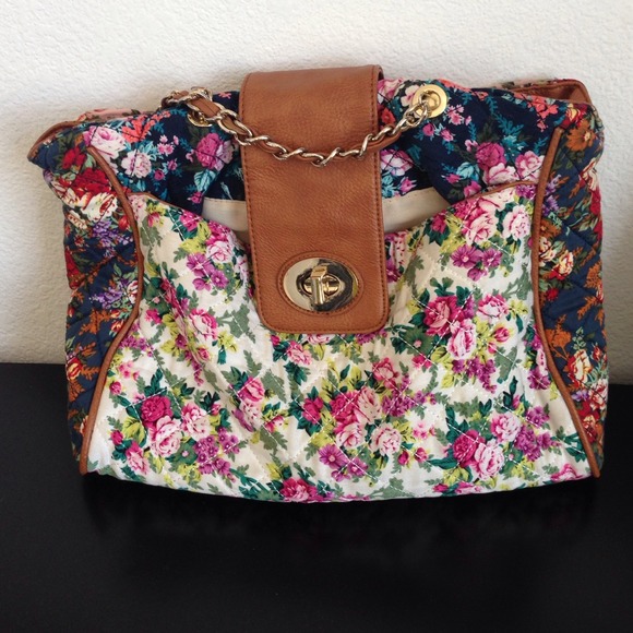 Super cute floral purse