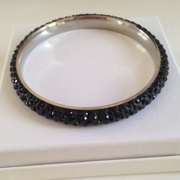 Stainless steel bangle bundled with love shirt!