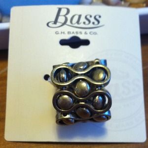 Brass gold G.H. Bass & Co Ring