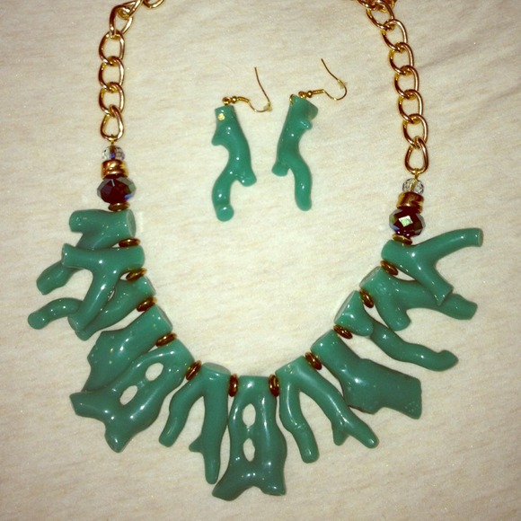 SOLDCoral inspired set