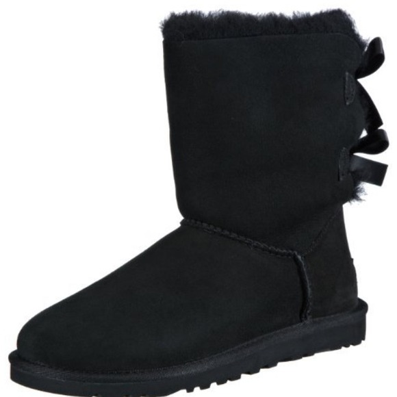 Black bailey bow uggs