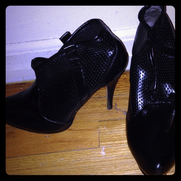 Black Dollhouse  ankle boots