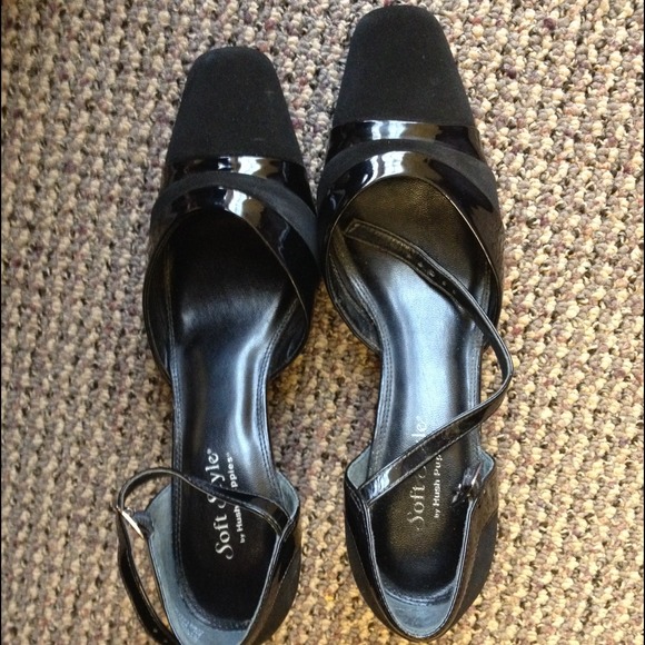 Black two toned heels